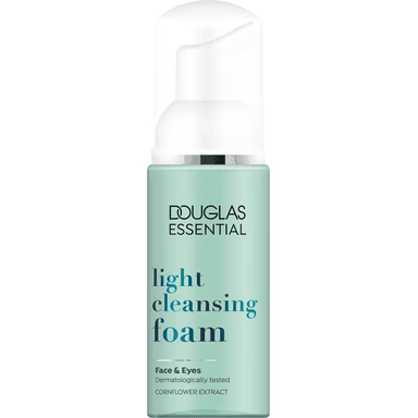Essential Face Green Tea Aloe Light Cleansing Foam