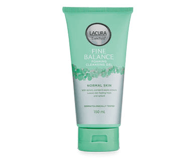 Essentials Fine Balance Foaming Cleansing Gel